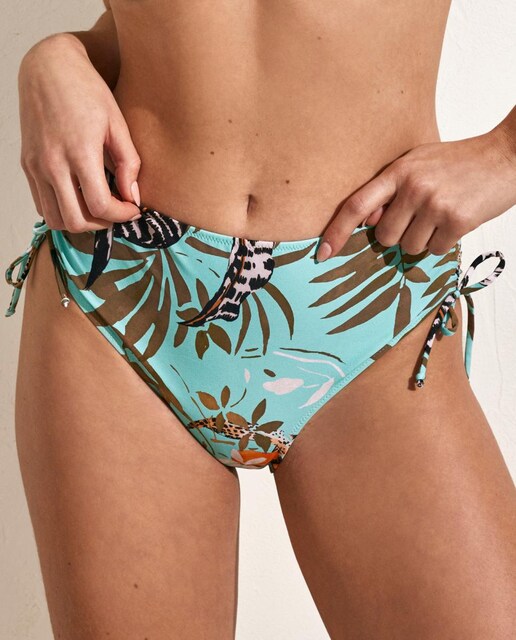 Imagen 0 de Braga de bikini alta de corte clásico de mujer