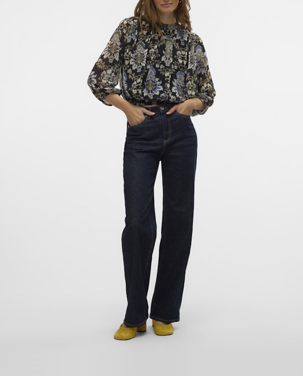 Imagen 0 de Blusa estampada de mujer con tejido vaporoso