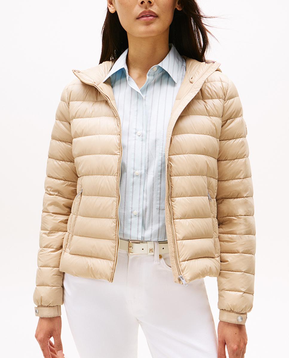 Imagen 0 de Chaqueta de mujer acolchada con capucha