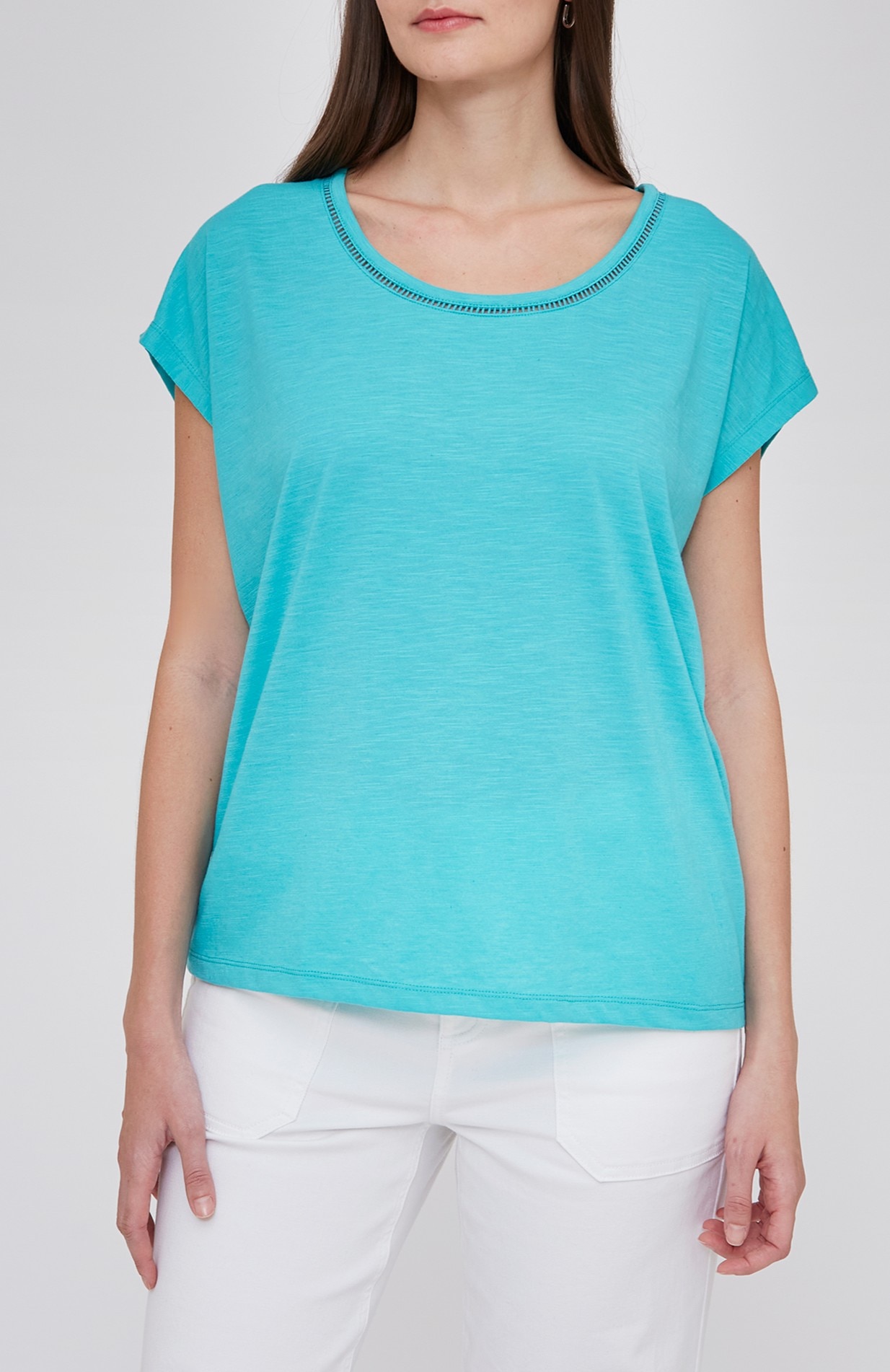 Imagen 0 de Camiseta de mujer cuello redondo y manga caida