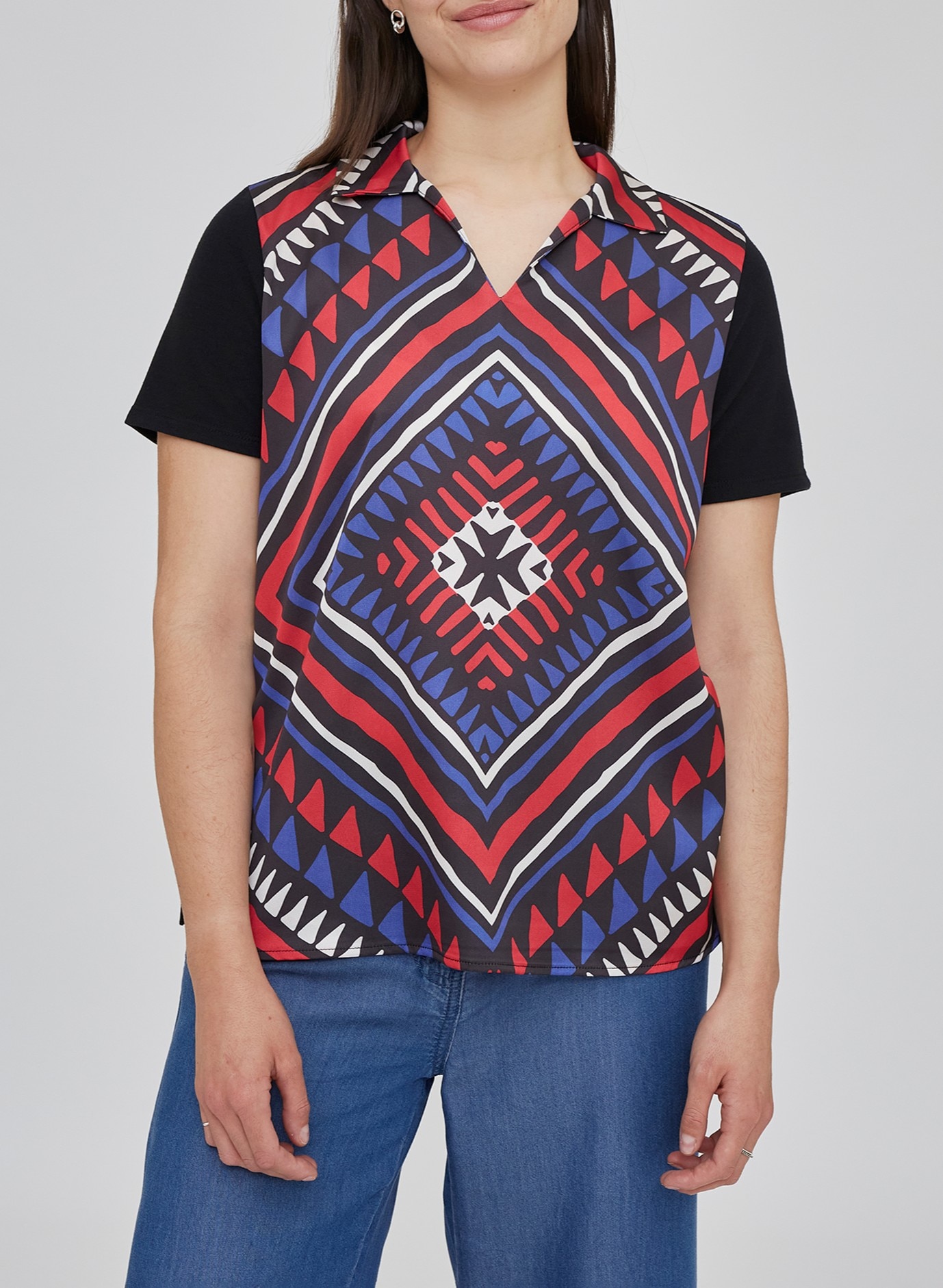 Imagen 0 de Camiseta de mujer cuello solapa escote pico