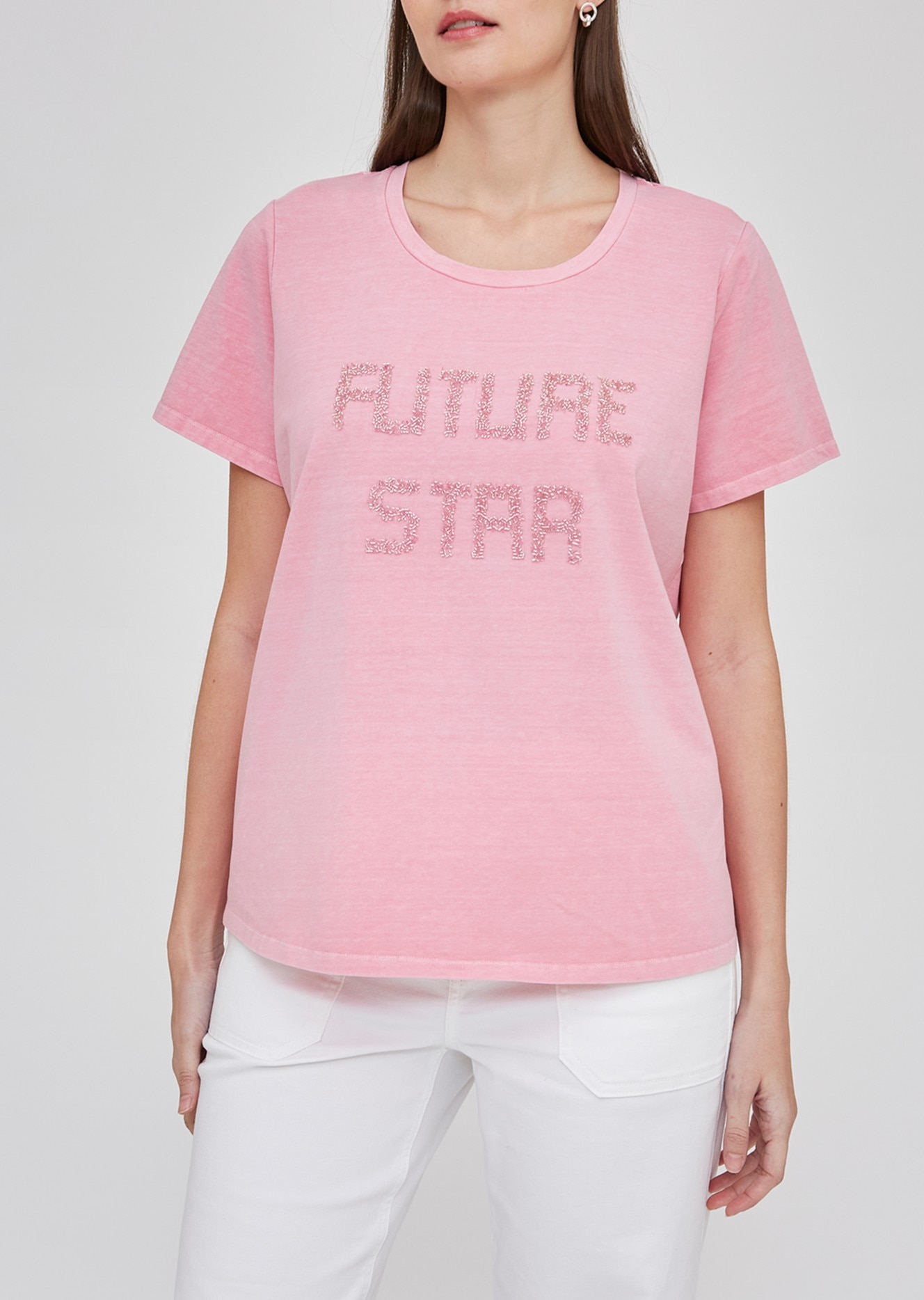 Imagen 0 de Camiseta de mujer aplique fantasia y canesu trasero