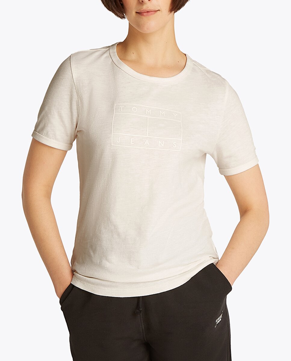 Imagen 0 de Camiseta de mujer regular con logotipo Tommy Jeans a tono