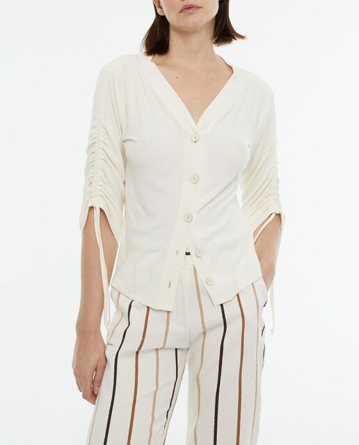Imagen 0 de Cardigan de mujer con botones y manga francesa fruncida