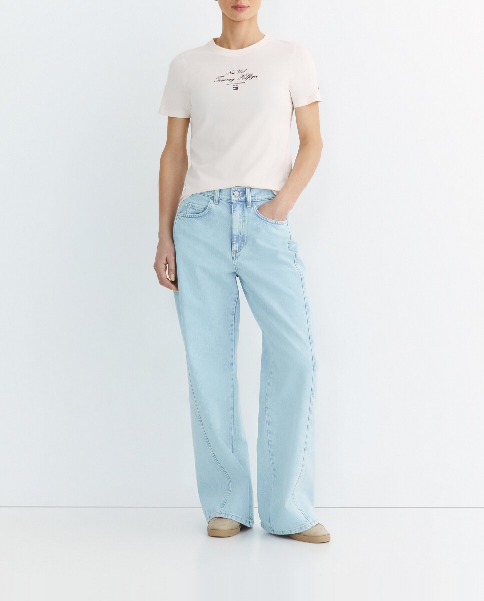 Imagen 0 de Camiseta de mujer de manga corta con cuello redondo y logo frontal