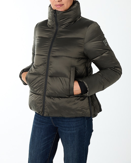 Imagen 0 de Deportiva corta acolchada de cuello subido