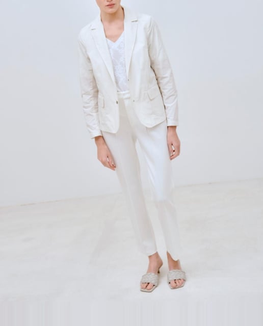 Imagen 0 de Blazer de mujer entallado con detalle de pespunte