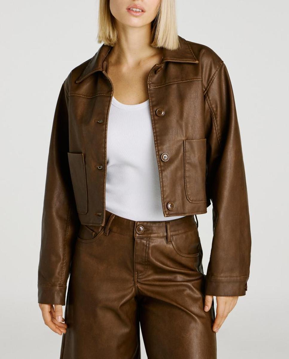 Imagen 0 de Chaqueta corta de mujer efecto piel