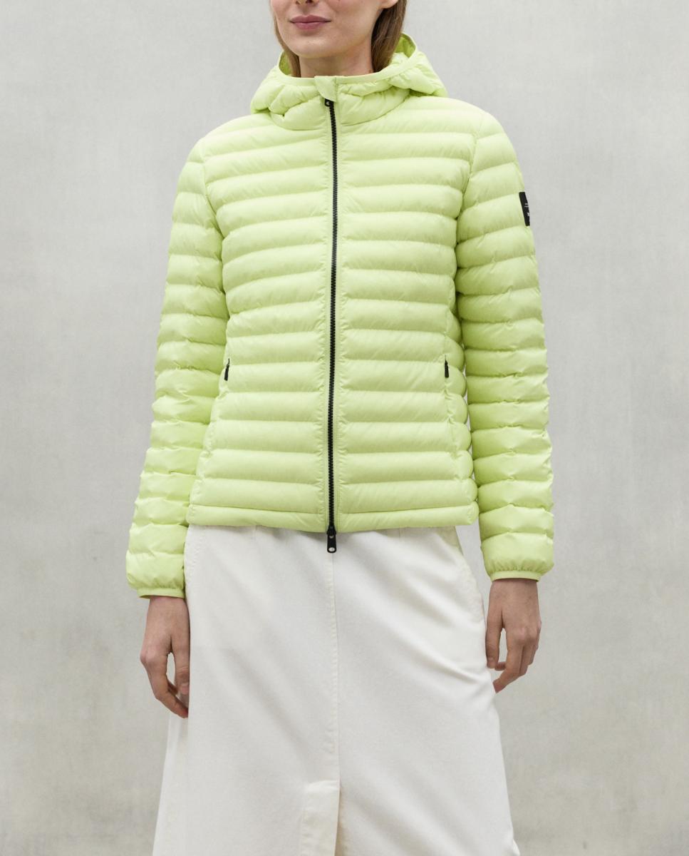 Imagen 0 de Chaqueta con fit regular, cierre frontal con cremallera y repelente al agua.
