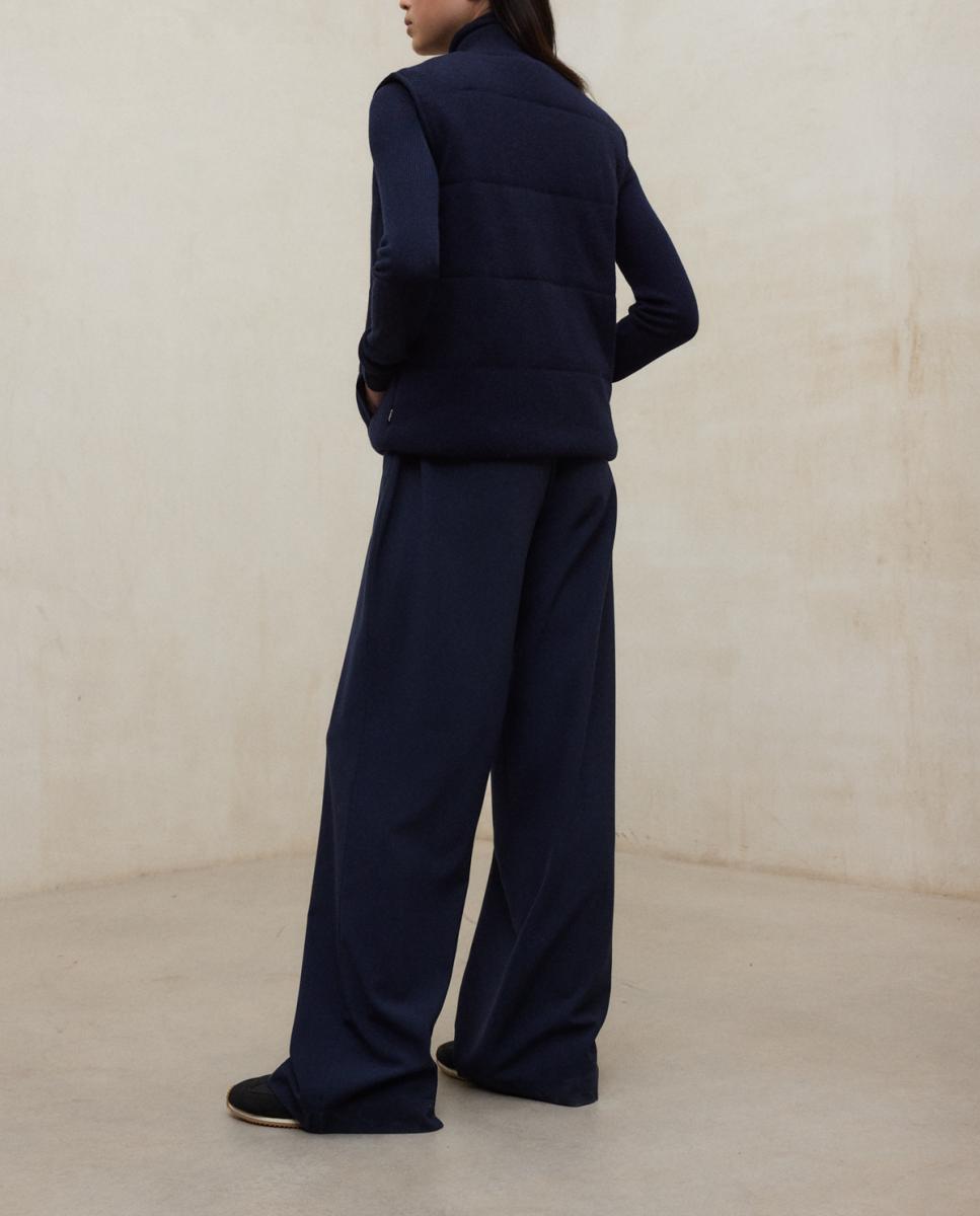 Imagen 0 de Chaleco de hombre 100% lana reciclada sencillo y elegante