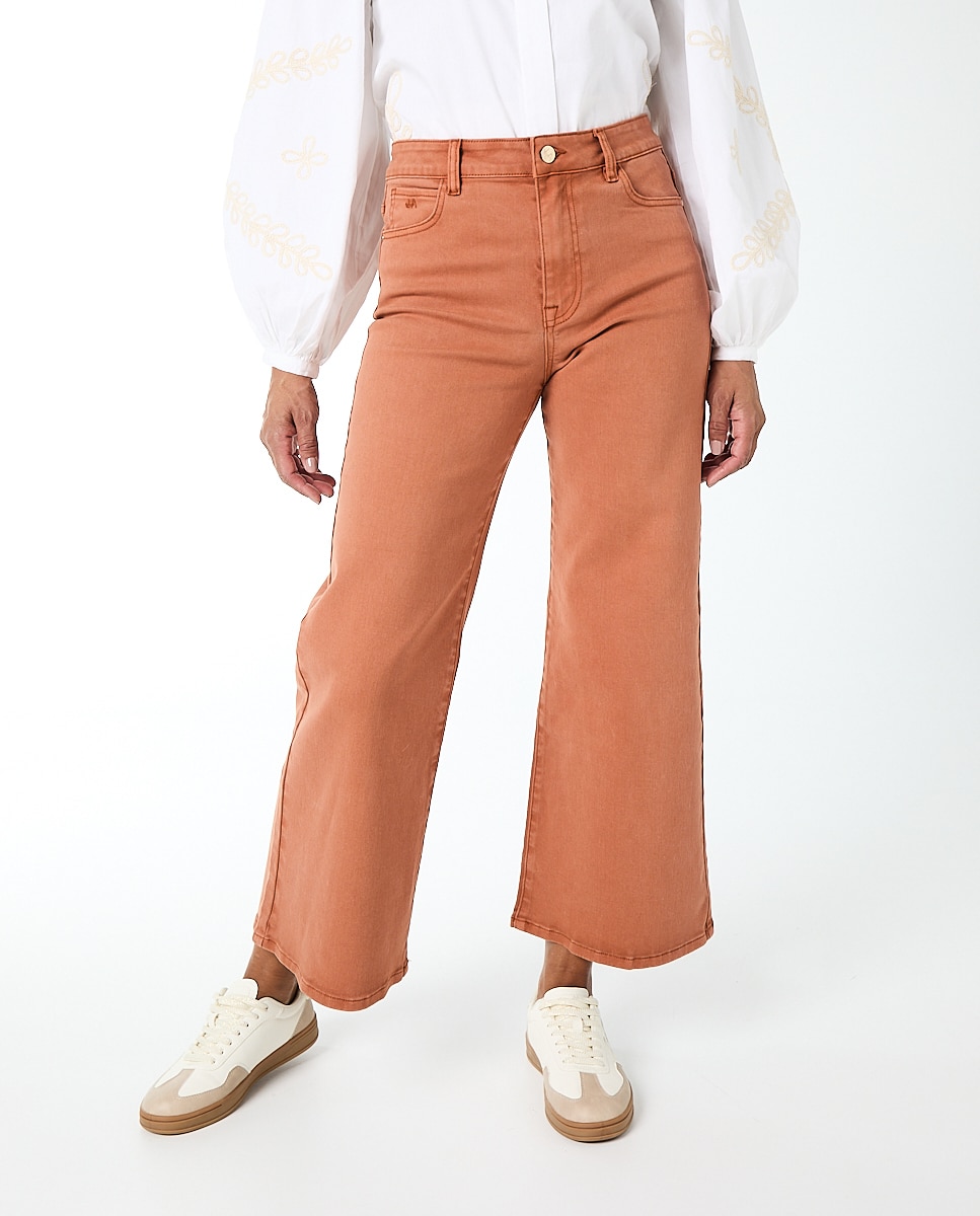 Imagen 0 de Pantalón acampanado con tejido sarga acampanado bajo