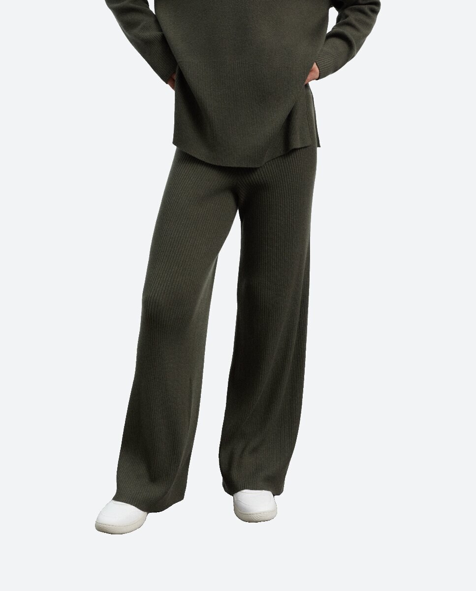 Imagen 0 de Pantalones wide leg de punto fino y cintura elástica.