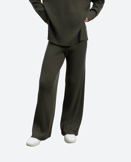 Imagen 0 de Pantalones wide leg de punto fino y cintura elástica.