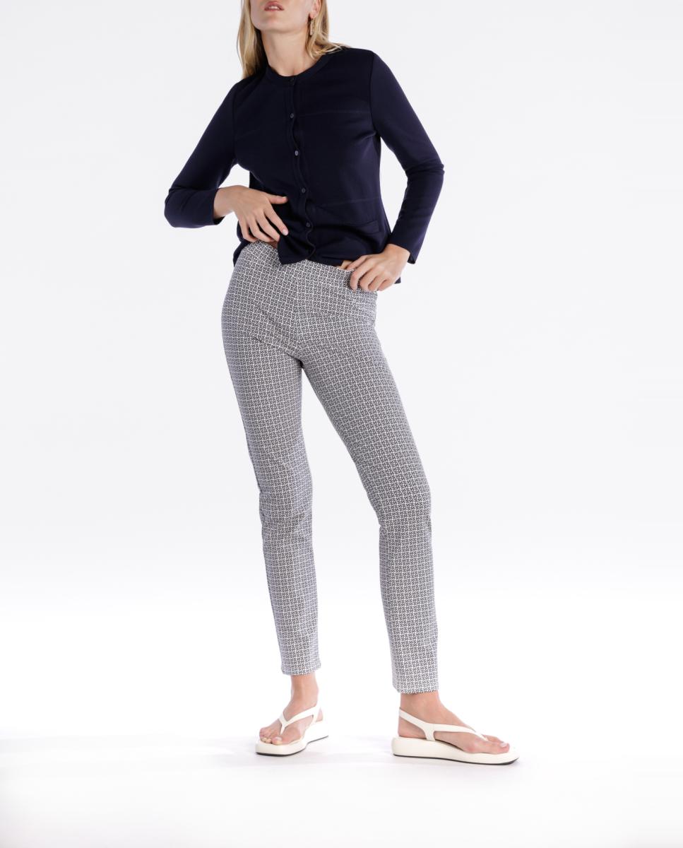 Imagen 0 de Pantalón de mujer estampado con bolsillos