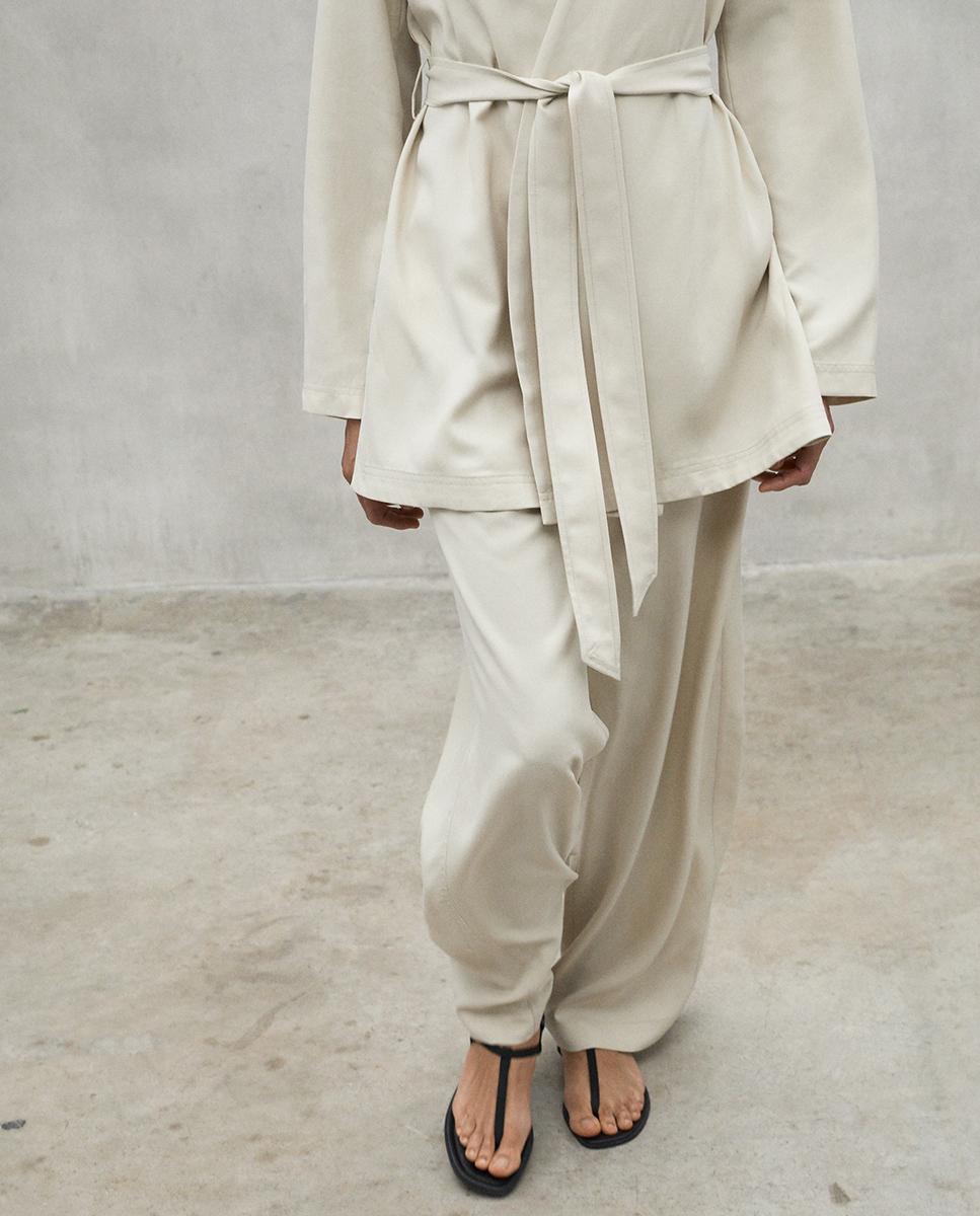 Imagen 0 de Pantalón de mujer cintura alta fit ancho