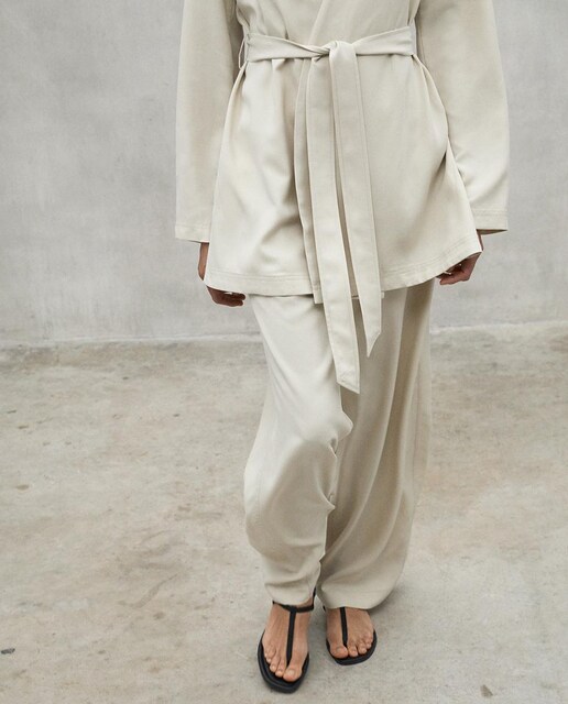 Imagen 0 de Pantalón de mujer cintura alta fit ancho