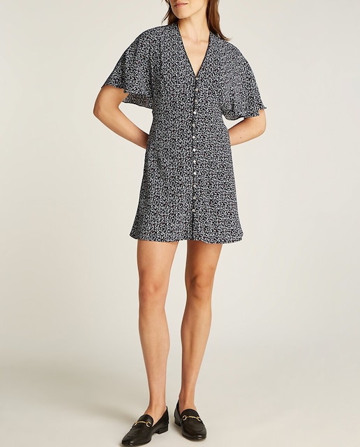 Imagen 0 de Vestido de mujer con estampado floral y manga corta