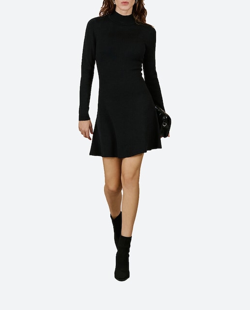 Imagen 0 de Vestido corto de punto
