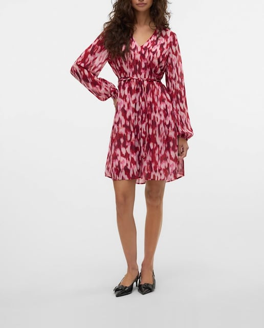 Imagen 0 de Vestido corto tejido vaporoso