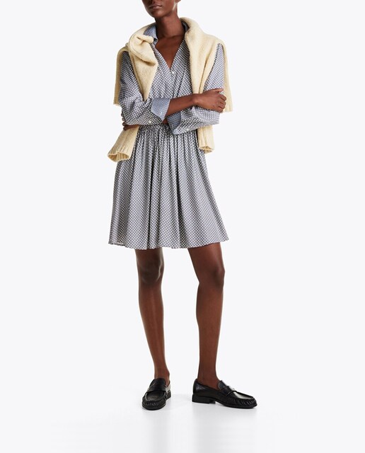 Imagen 0 de Vestido fluido de manga larga con cintura ajustable