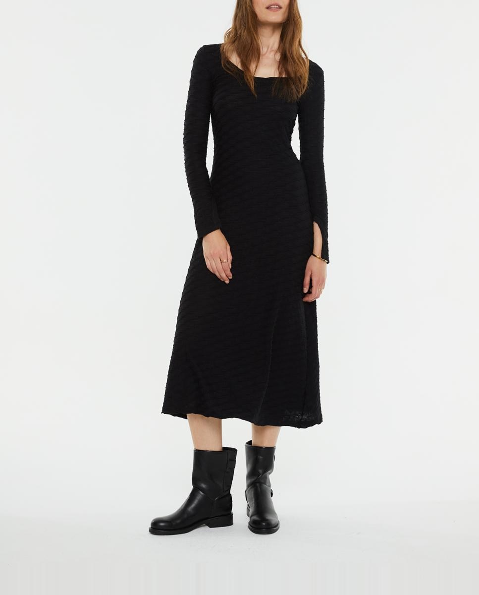 Imagen 0 de Vestido de mujer midi con cut out en espalda