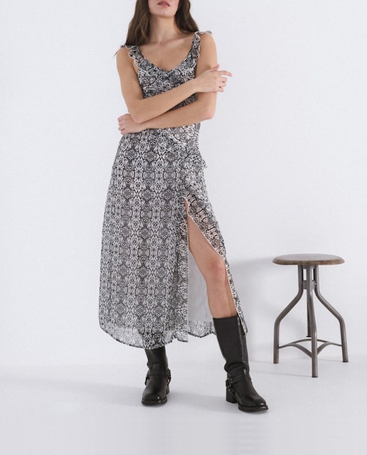 Imagen 0 de Vestido largo de volantes
