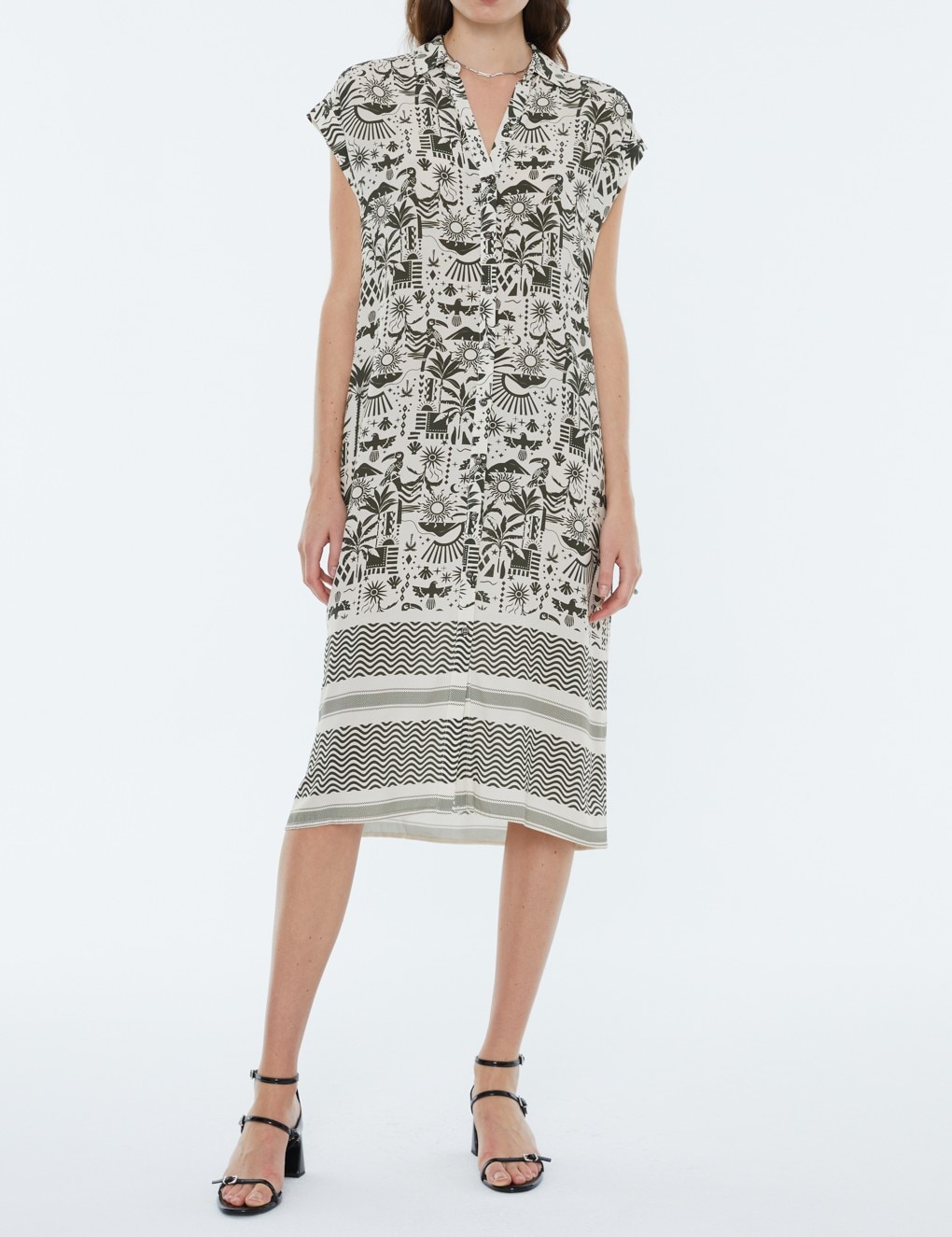Imagen 0 de Vestido midi camisero estampado, sin mangas.