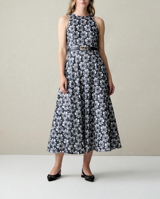 Imagen 0 de Vestido midi calado con cinturón
