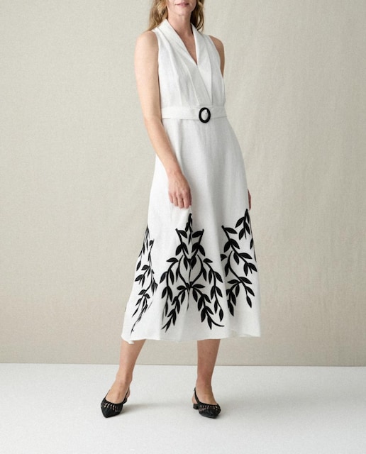 Imagen 0 de Vestido mezcla lino bordado flores negra