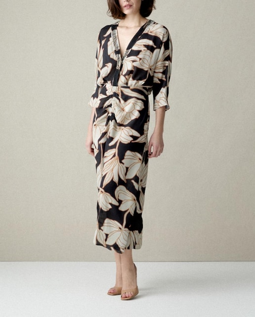 Imagen 0 de Vestido estampado flores grandes recogido
