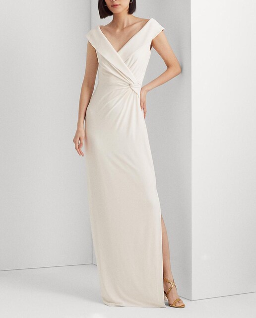 Imagen 0 de Vestido largo con hombros al descubierto