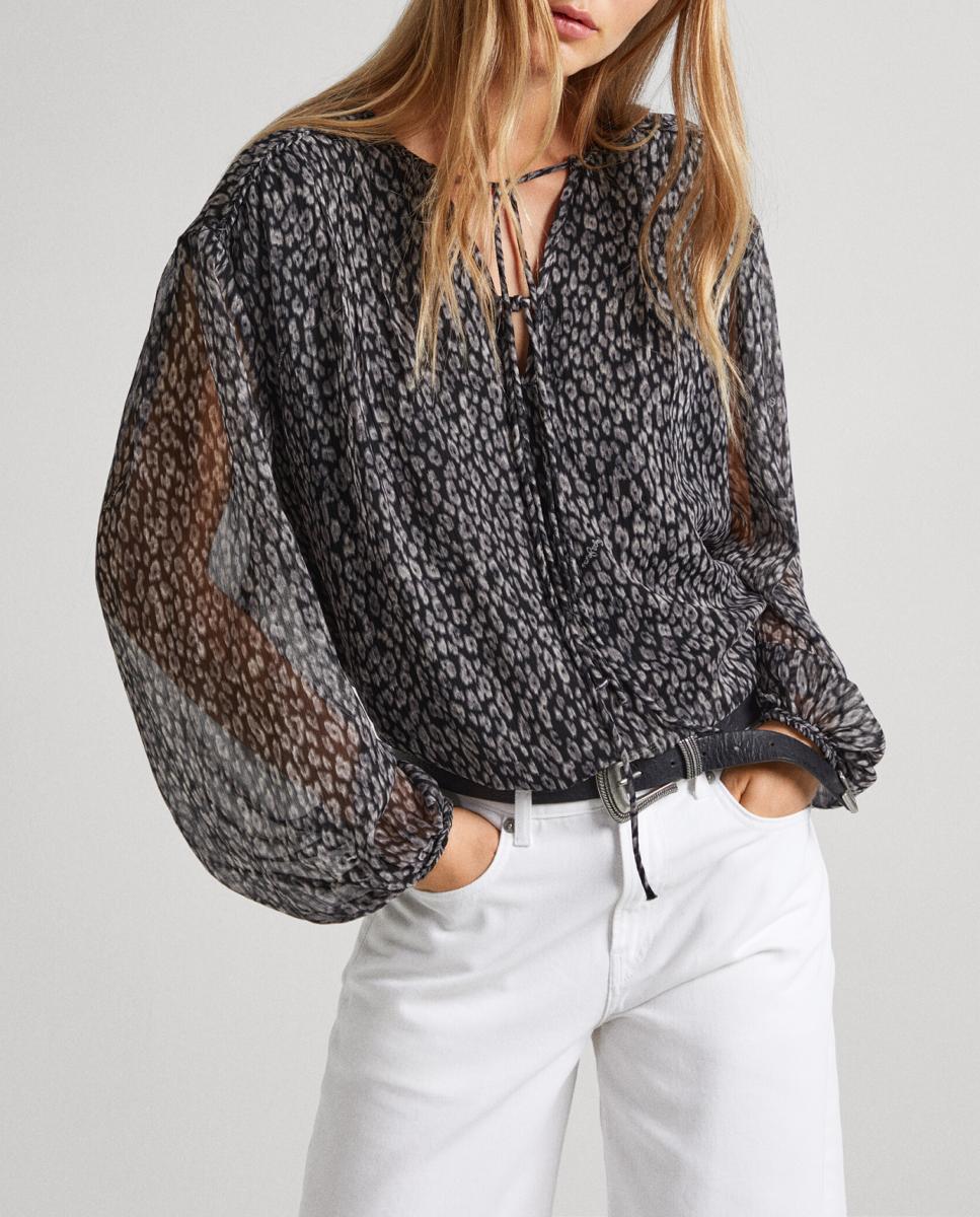 Imagen 0 de Camisa de mujer manga larga con animal print