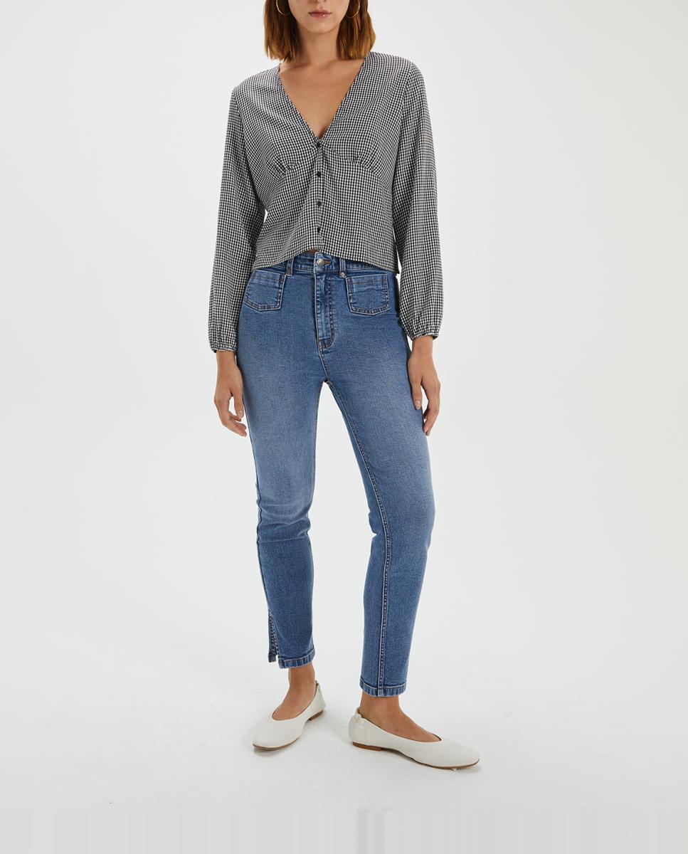 Imagen 0 de Camisa vichy escote pico manga larga de mujer