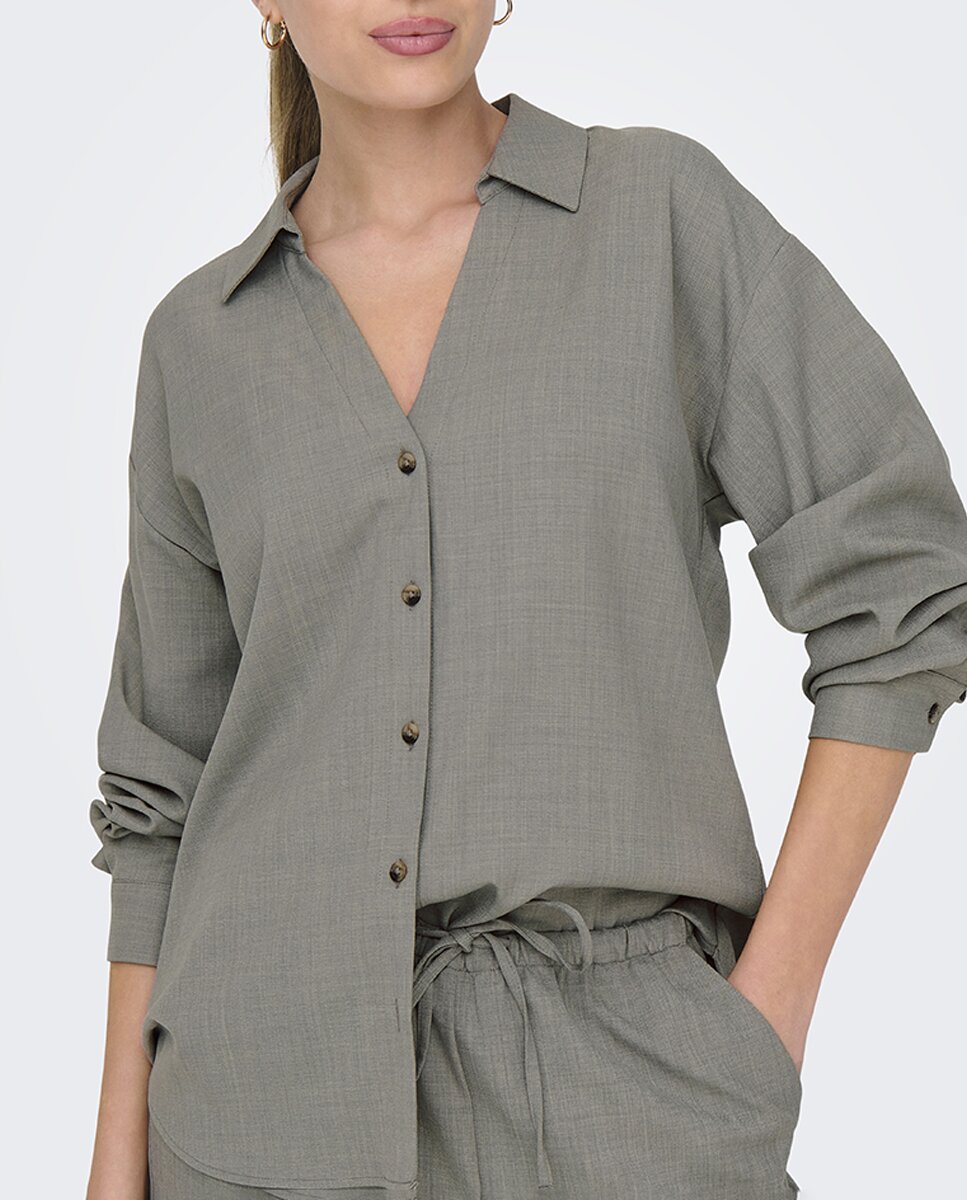 Imagen 0 de Camisa de mujer de manga larga oversize