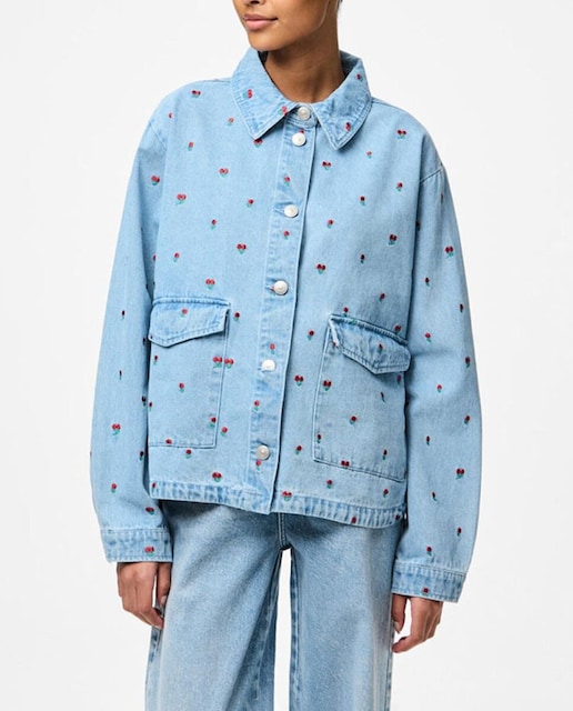 Imagen 0 de Camisa vaquera con tulipanes bordados de mujer.