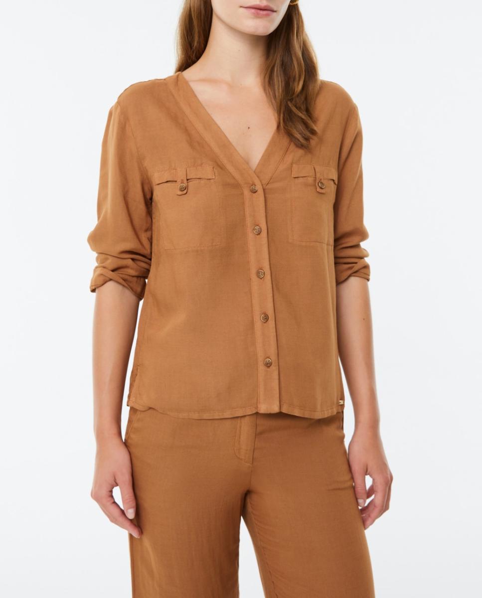 Imagen 0 de Camisa de mujer de manga francesa y escote pico