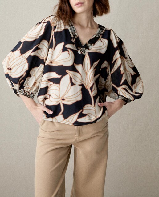 Imagen 0 de Blusa estampada manga larga