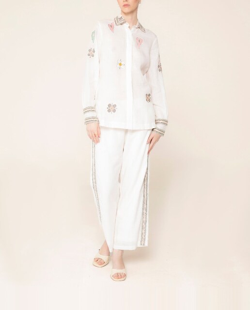 Imagen 0 de Camisa de mujer de lino con detalles bordados Zanzibar