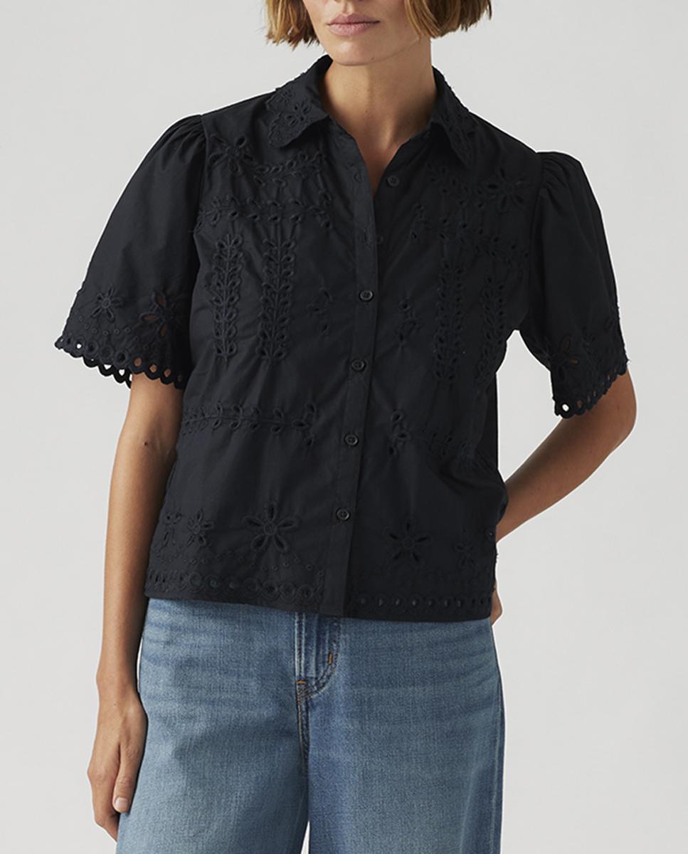 Imagen 0 de Camisa de mujer de manga corta con detalles calados
