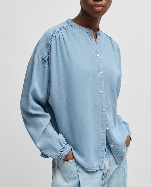 Imagen 0 de Blusa de mujer con detalles