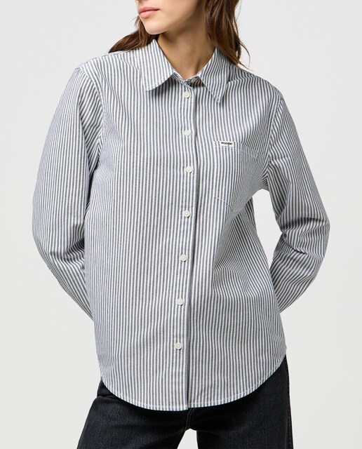 Imagen 0 de Camisa de mujer con bolsillo