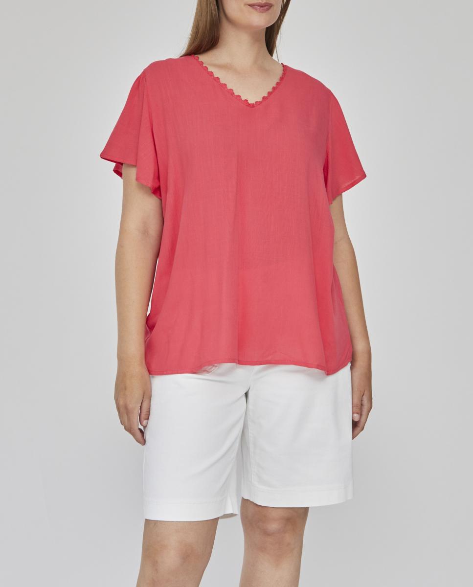 Imagen 0 de Blusa escote pico con manga capeada
