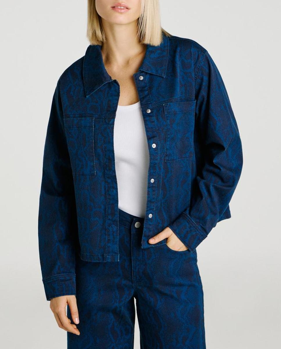 Imagen 0 de Sobrecamisa de mujer animal print