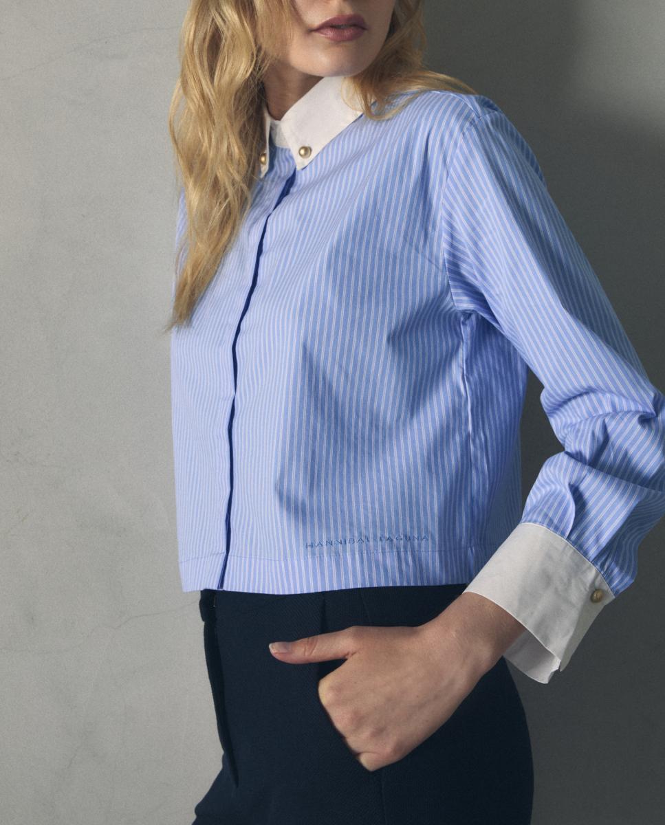 Imagen 0 de Blusa de mujer estilo cropped