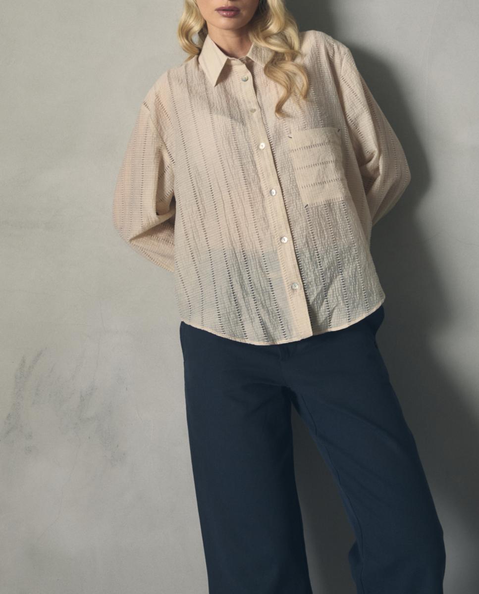 Imagen 0 de Blusa de mujer raya calada