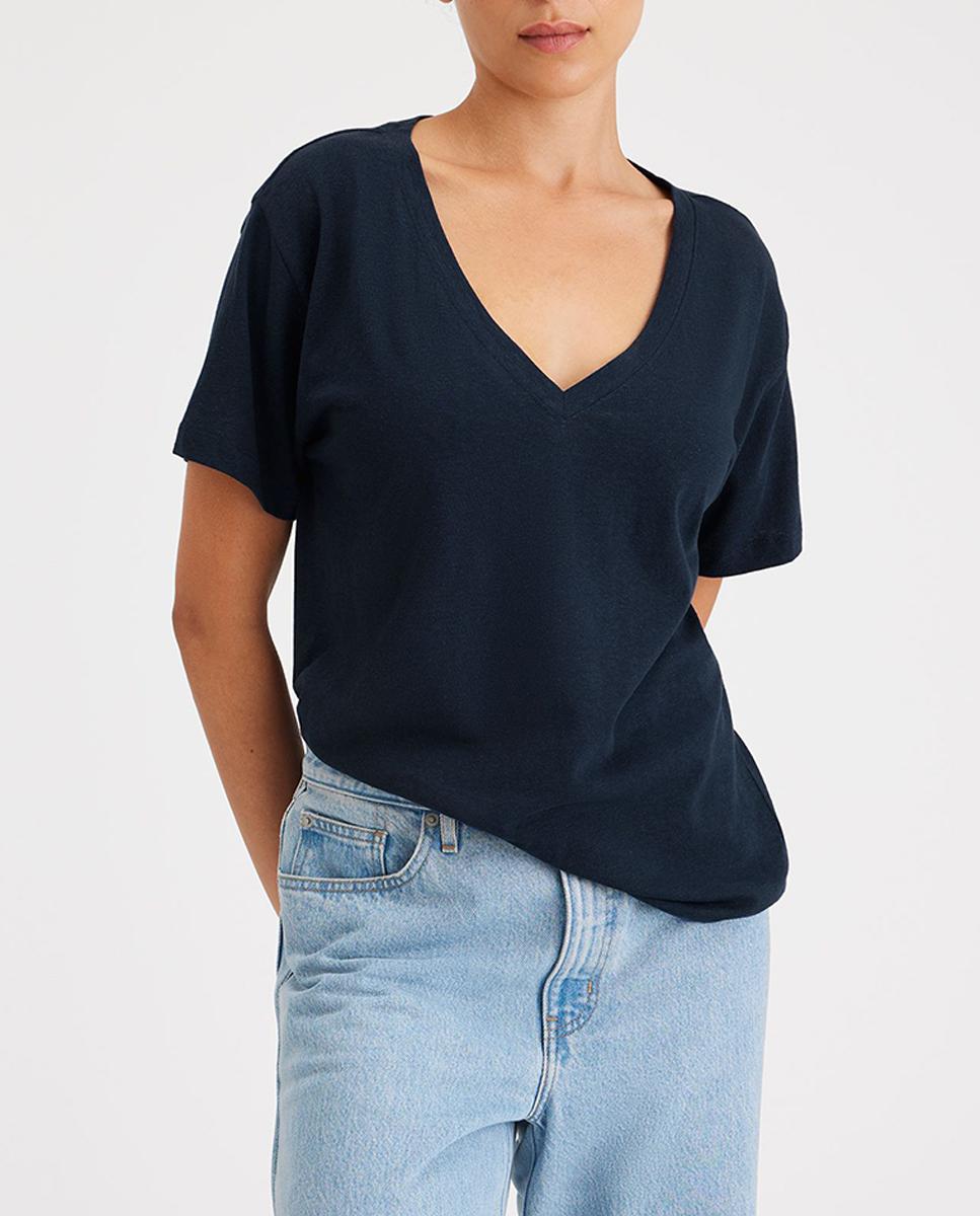 Imagen 0 de Camiseta de mujer cuello pico
