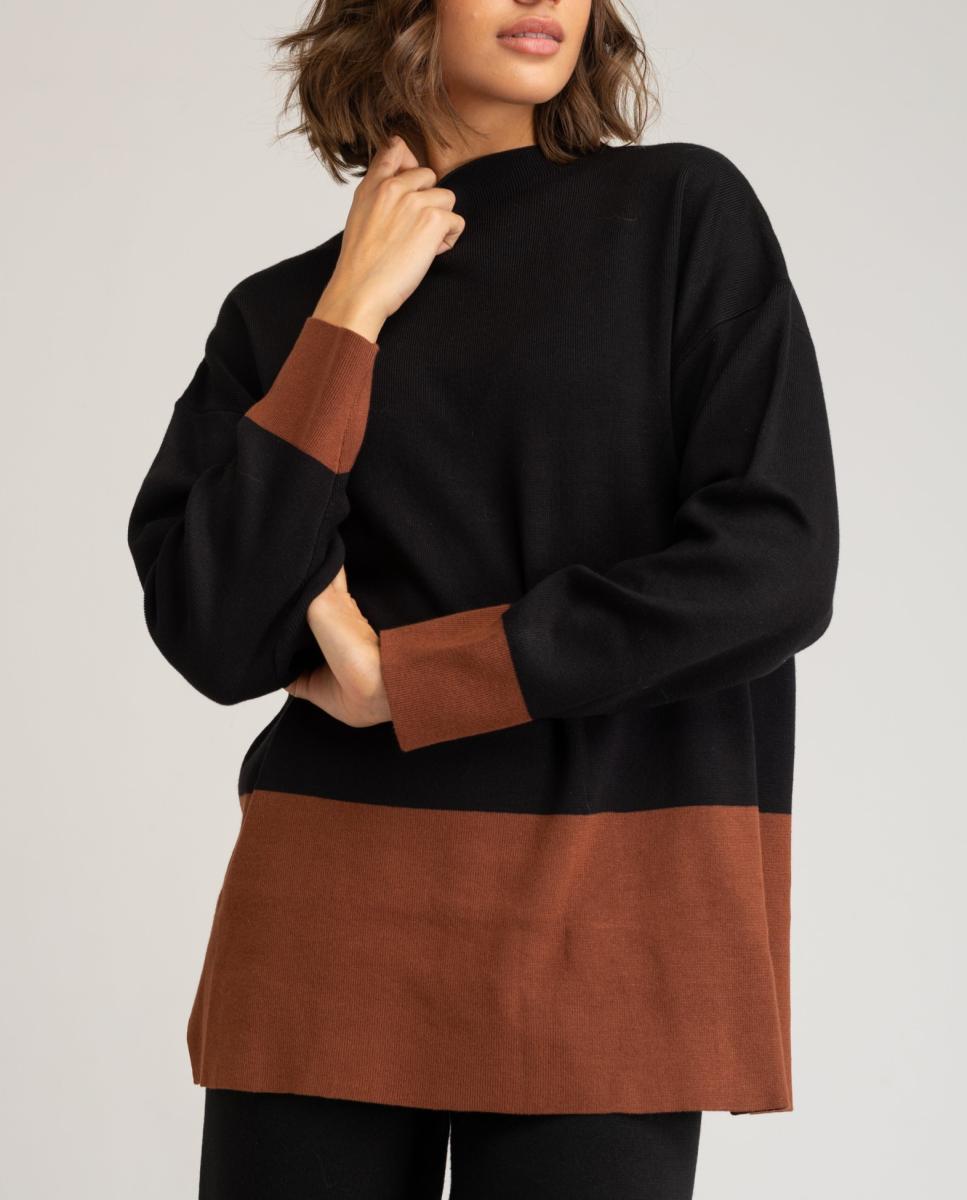 Imagen 0 de Jersey de mujer de cuello alto y diseño holgado
