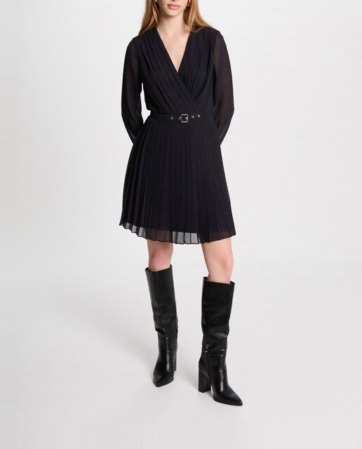 Imagen 0 de Vestido corto recto plisado