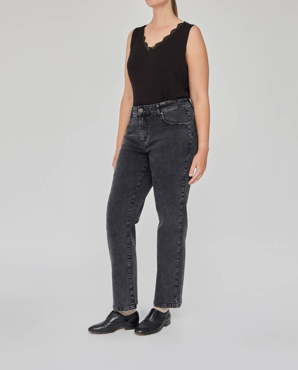 Imagen 0 de Pantalon denim push up con detalle de brillos en bolsillos