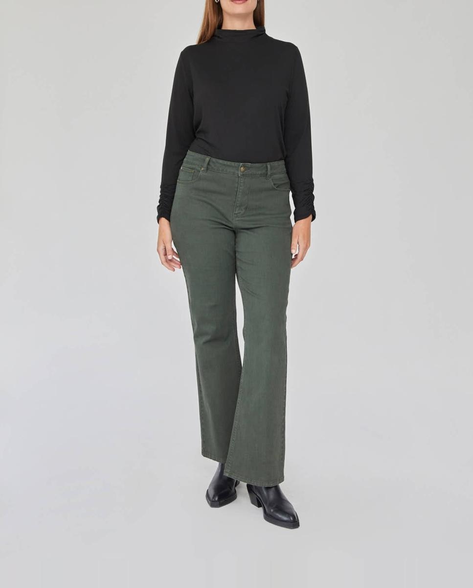 Imagen 0 de Pantalon bajo evase con bolsillo efecto suede